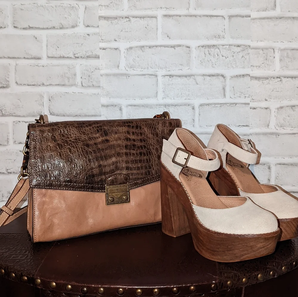 FreeBird Poppy Y2K Platform Maryjane Pumps W/ Ankle Straps Cream Taupe size 9